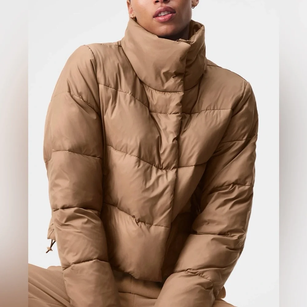 Alo Gold Rush Puffer - Toasted Almond M Authentic - Picture 1 of 5